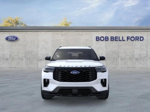 Star White Metallic Tri-Coat 2026 Ford Explorer ST-Line
