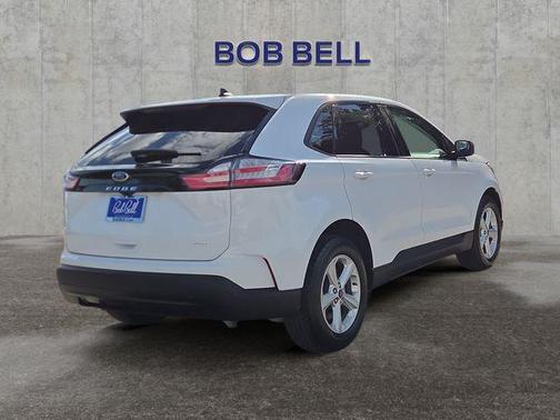 Oxford White 2022 Ford Edge SE