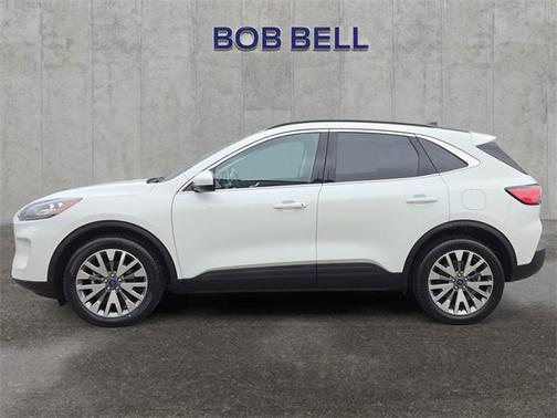 2022 Ford Escape Titanium