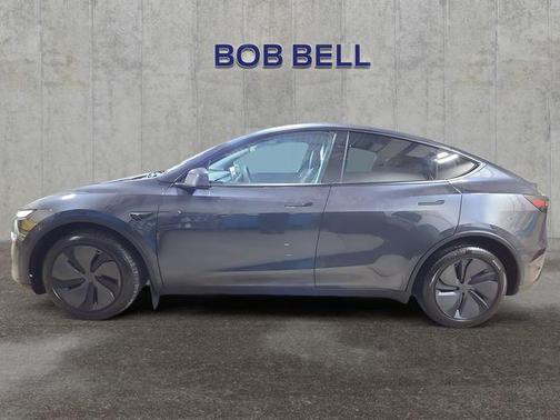 2026 Tesla Model Y Premium Rear-Wheel Drive