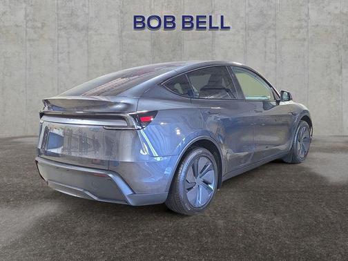 2026 Tesla Model Y Premium Rear-Wheel Drive