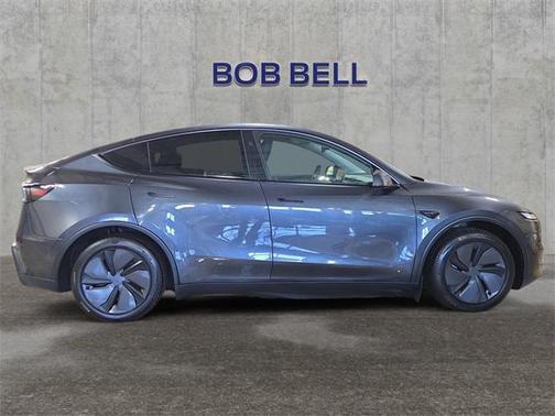 2026 Tesla Model Y Standard Rear-Wheel Drive