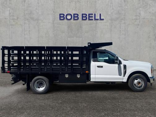 Oxford White 2026 Ford F-350 XL
