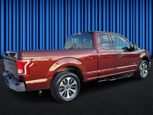Ruby Red Metallic Tinted Clearcoat 2015 Ford F-150 XLT