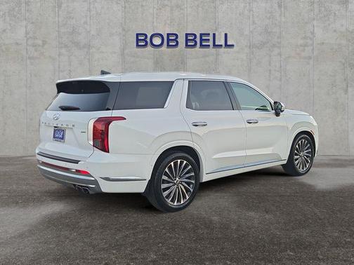 Hyper White 2023 Hyundai PALISADE Calligraphy