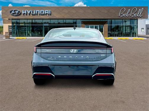 2025 Hyundai SONATA Hybrid SE