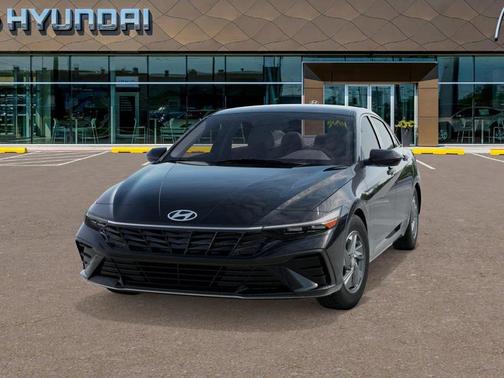 Abyss Black 2026 Hyundai ELANTRA SE