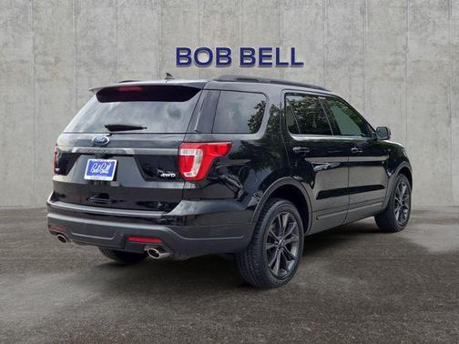 Magnetic Metallic 2019 Ford Explorer XLT
