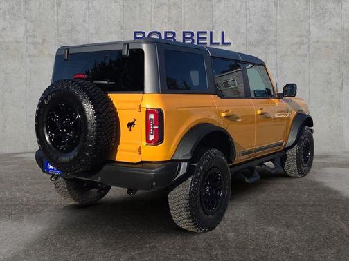 Cyber Orange Metallic Tricoat 2021 Ford Bronco First Edition