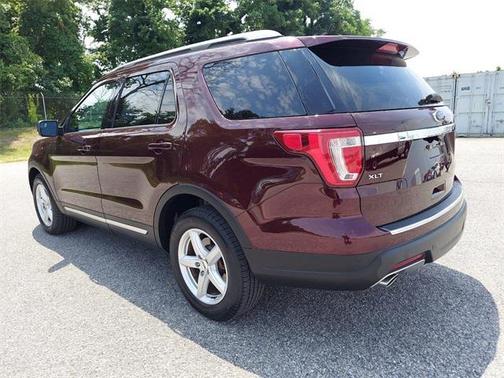 Burgundy 2018 Ford Explorer XLT