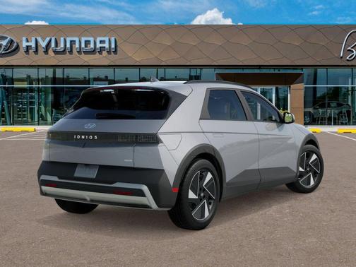 2025 Hyundai IONIQ 5 SEL