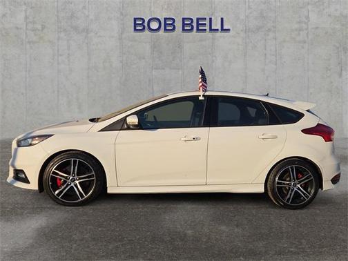 2018 Ford Focus ST 