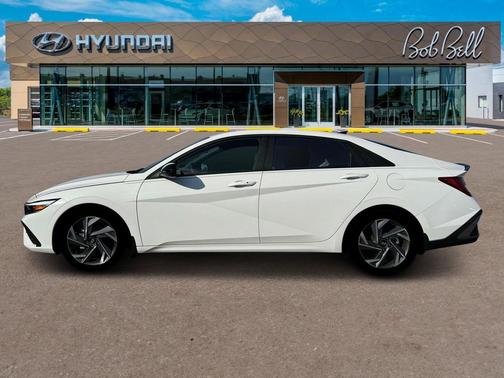 2025 Hyundai ELANTRA HEV SEL Sport