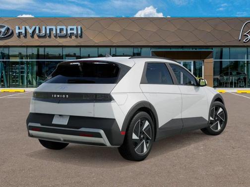 Atlas White 2025 Hyundai IONIQ 5 SEL