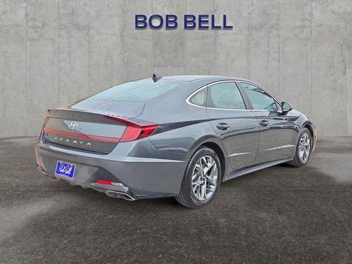 2022 Hyundai SONATA SEL