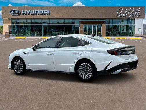2025 Hyundai SONATA Hybrid SE