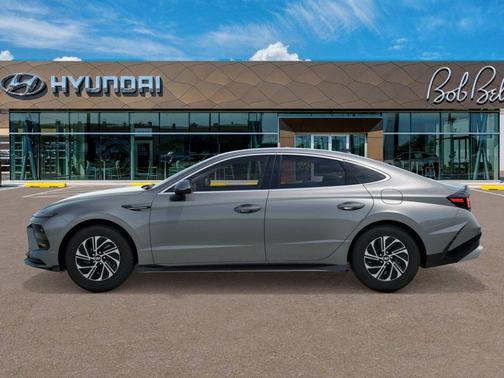 2026 Hyundai SONATA Hybrid Base