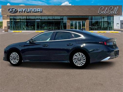 2025 Hyundai SONATA Hybrid SE