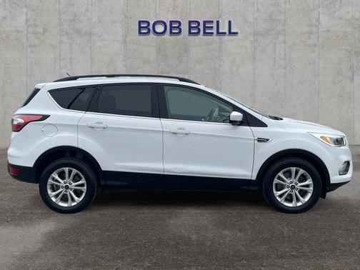 Oxford White 2018 Ford Escape SE