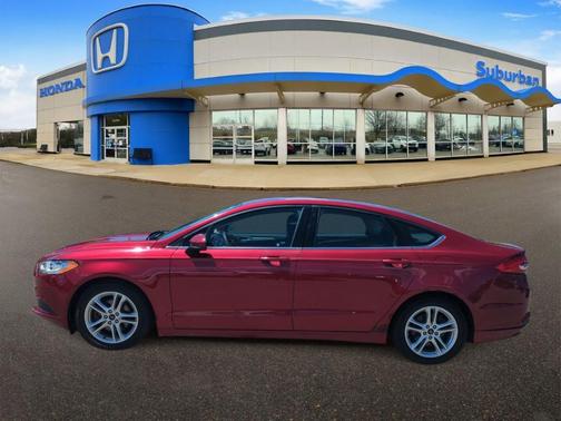 Ruby Red Metallic Tinted Clearcoat 2018 Ford Fusion SE
