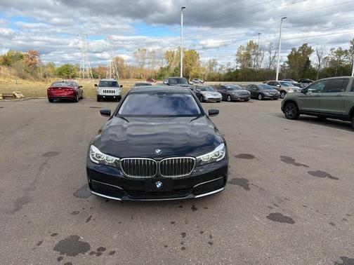 2019 BMW 740 i xDrive