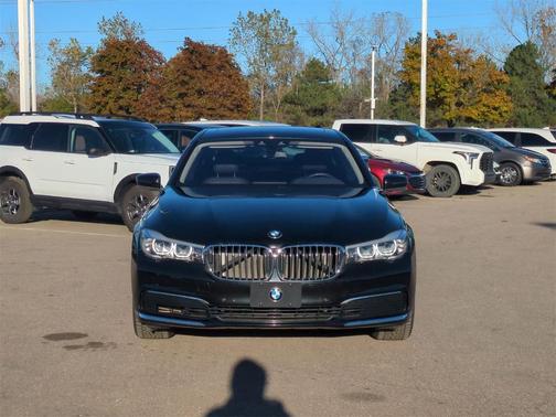 2019 BMW 740 i xDrive