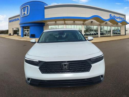 Platinum White Pearl 2026 Honda Accord Hybrid Touring