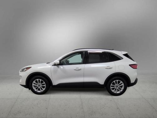 Star White 2020 Ford Escape SE