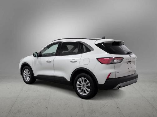 Star White 2020 Ford Escape SE