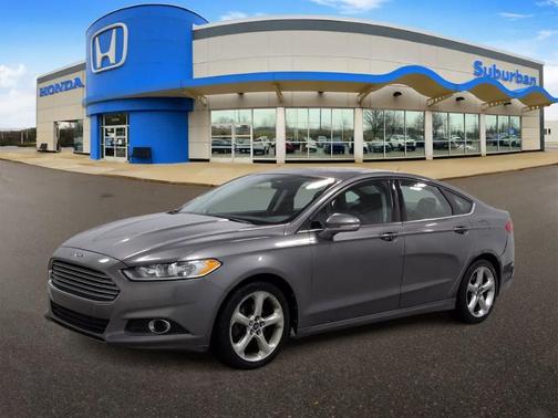 2013 Ford Fusion SE