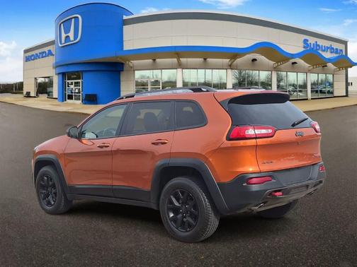 Mango Tango Pearlcoat 2016 Jeep Cherokee Trailhawk