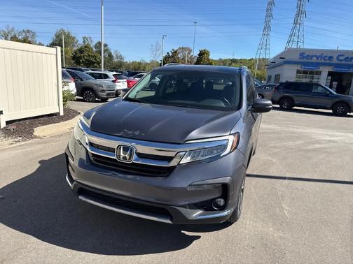 2022 Honda Pilot Touring 7-Passenger