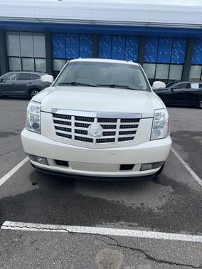 White Diamond Tri-Coat 2011 Cadillac Escalade Premium