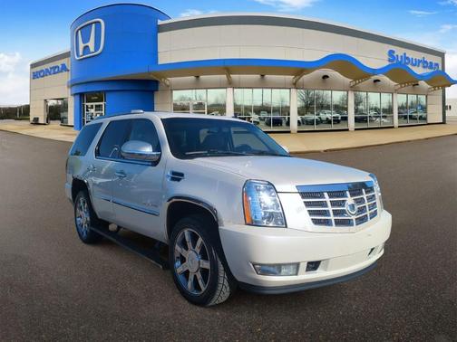White Diamond Tri-Coat 2011 Cadillac Escalade Premium