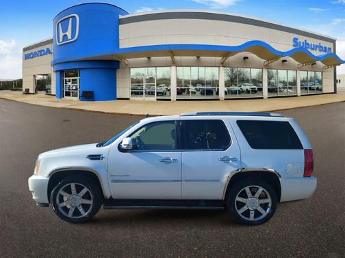 White Diamond Tri-Coat 2011 Cadillac Escalade Premium
