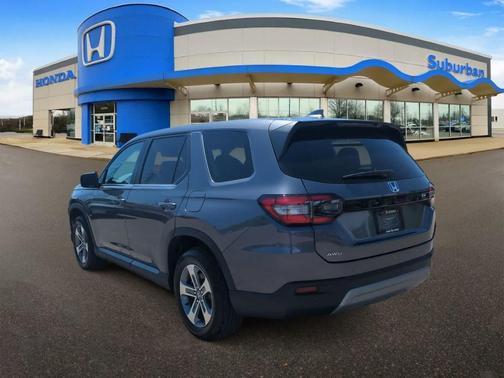Modern Steel Metallic 2024 Honda Pilot EX-L
