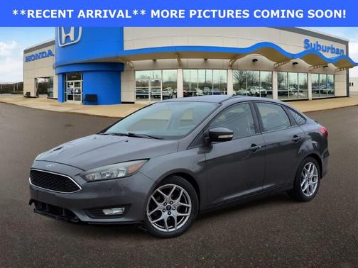 Magnetic 2015 Ford Focus SE