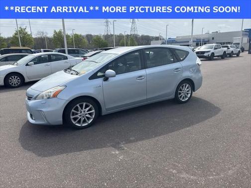 2013 Toyota Prius v Five