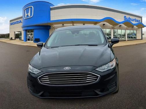 2020 Ford Fusion SE