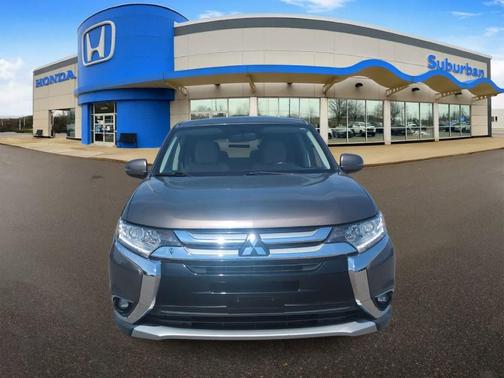 Quartz Brown Metallic 2018 Mitsubishi Outlander SE