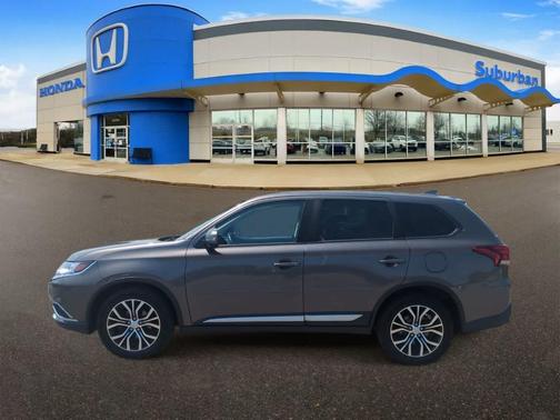 Quartz Brown Metallic 2018 Mitsubishi Outlander SE