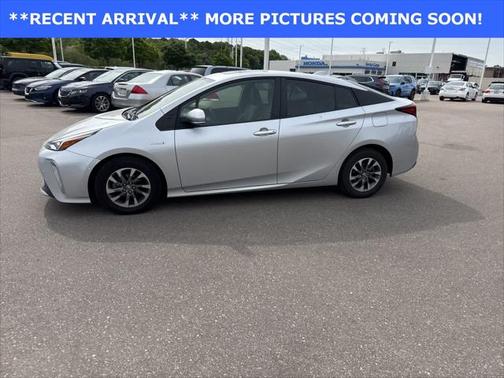 2022 Toyota Prius XLE