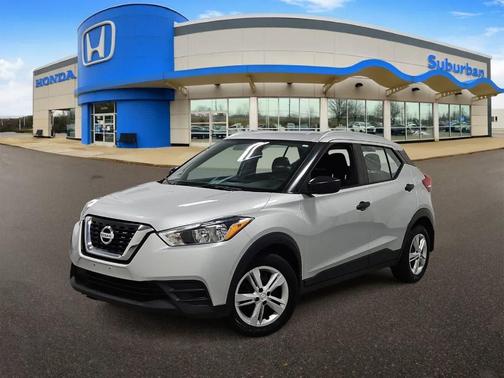 Brilliant Silver 2019 Nissan Kicks S
