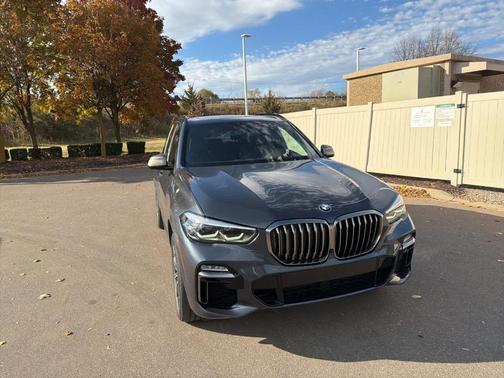 2020 BMW X5 M50i