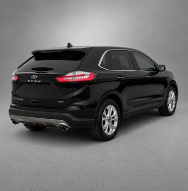 Agate Black Metallic 2022 Ford Edge Titanium