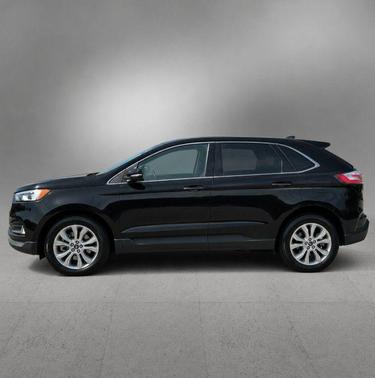 Agate Black Metallic 2022 Ford Edge Titanium