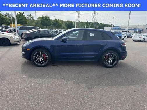 2022 Porsche Macan S