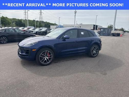 2022 Porsche Macan S