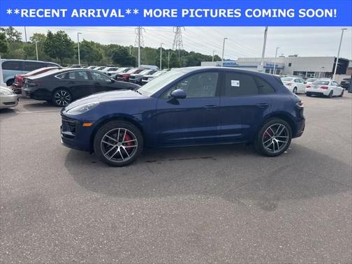 2022 Porsche Macan S