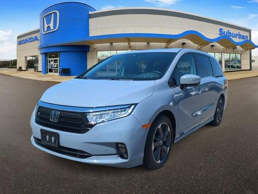 Sonic Gray Pearl 2023 Honda Odyssey Elite